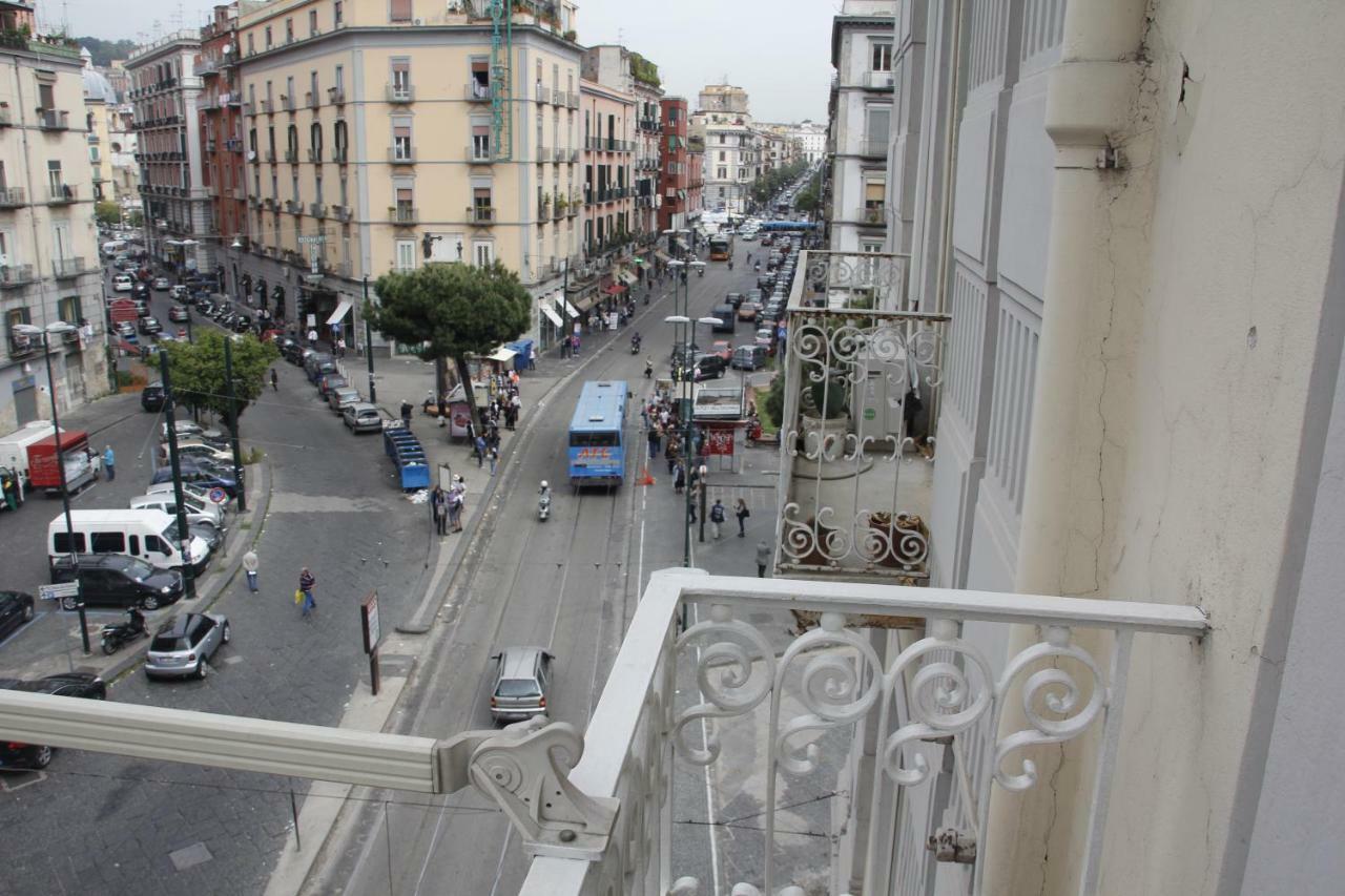 1bed In Basic 8 Bed Mixed Dorm * Naples